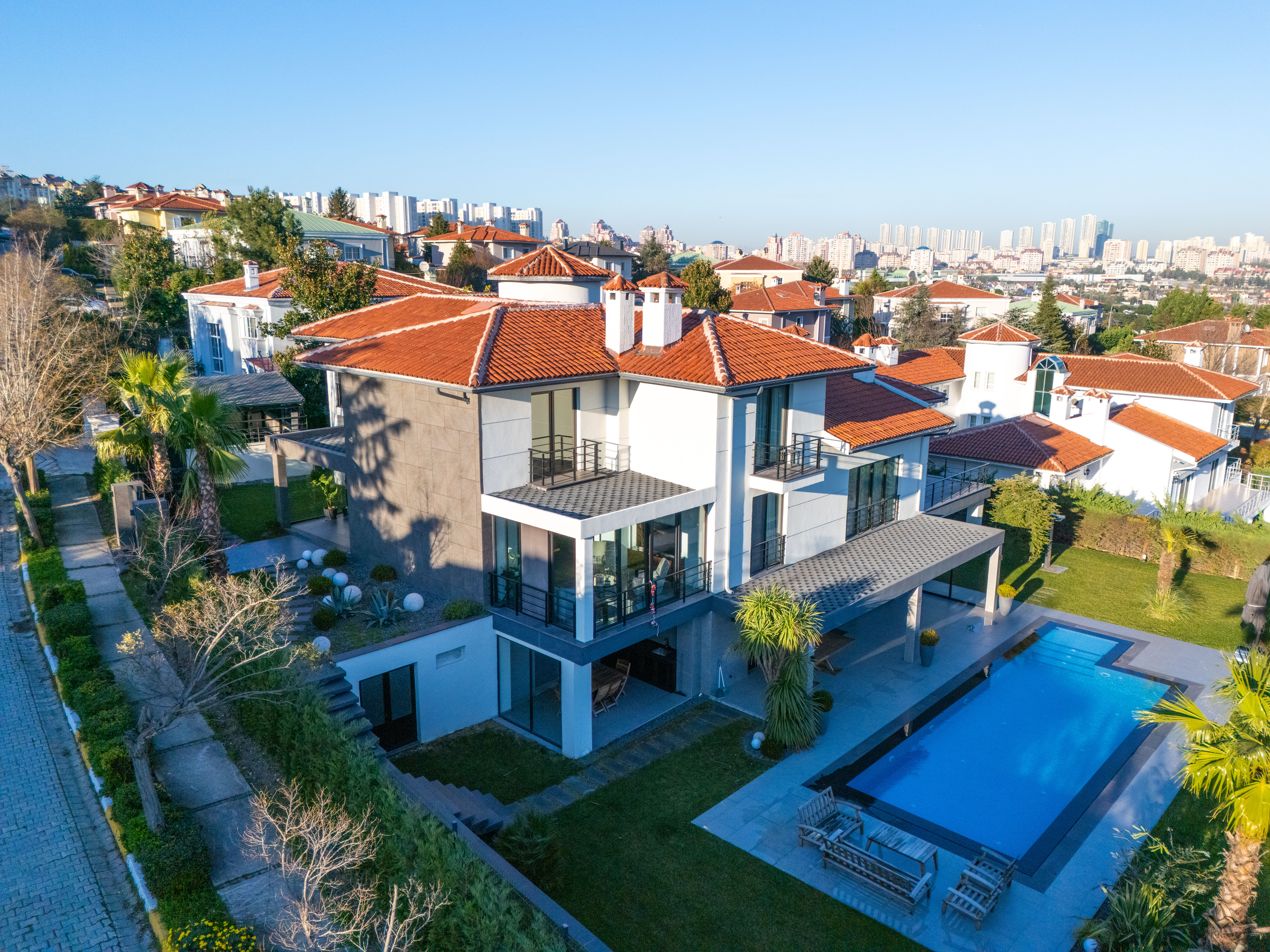 Bahçeşehir Villa Tadilatı